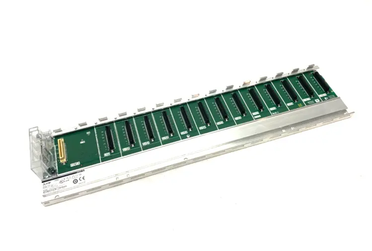 Used MITSUBISHI BASE UNIT, MELSEC-Q, 5VDC 0.13A Misc Industrial Equipment | Maverick Industrial Sales #1104204