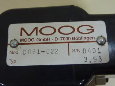 USED MOOG D061-022