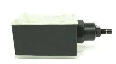 NEW EATON VICKERS DGMFN-3-Y-A1W-41 FLOW CONTROL VALVE DGMFN3YA1W41