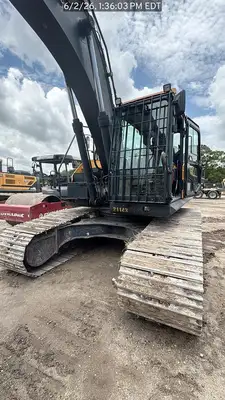 Used 2023 HYUNDAI HX210AL Excavators Florida US | National Equipment Dealers #1422449