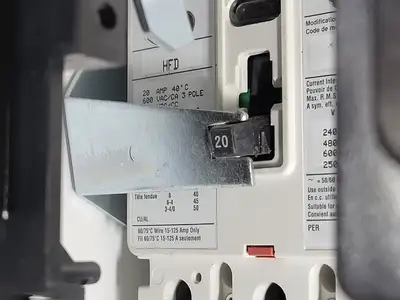 USED EATON SVX010A1-5A4N1