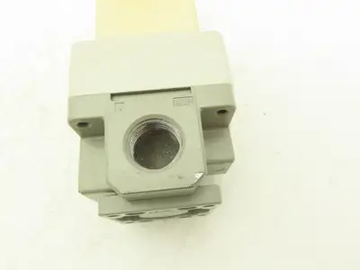 SMC ITV3030-04N4L4 3000 Size Electro-Pneumatic Regulator 24VDC 1/2" NPT