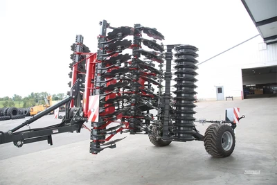 New | in-Stock 2024 METAL-FACH U710/1 Tandem Discs Pennsylvania US | Zimmerman Farm Service #1409902