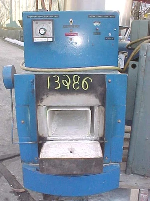 USED HEVI DUTY ELECTRIC  ELECTRIC BENCH LABORATORY FURNACE