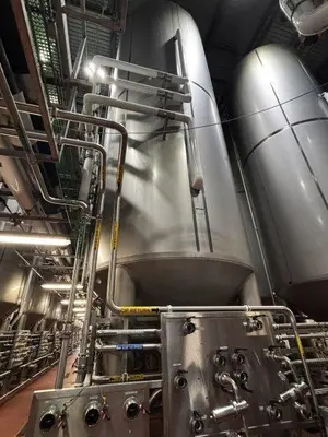 1995 MUELLER 16,600 GALLON Stainless Steel Tanks | Perry Equipment (2)