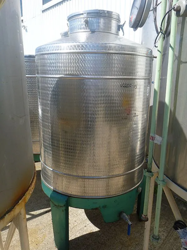 1000 Liters Stainless Steel Vertical Storage Tank