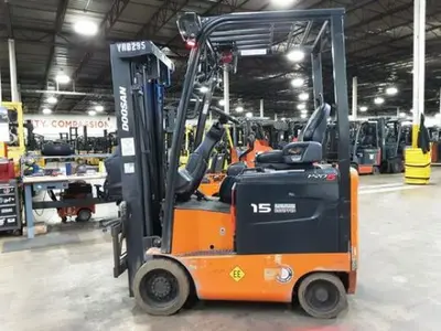 USED 2019 DOOSAN BC15S-5