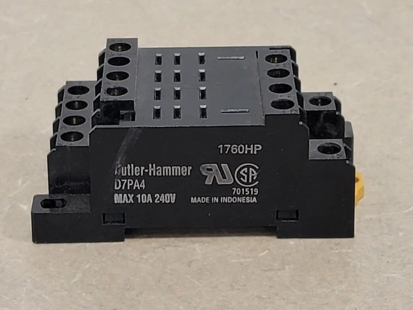 USED CUTLER-HAMMER D7PA4