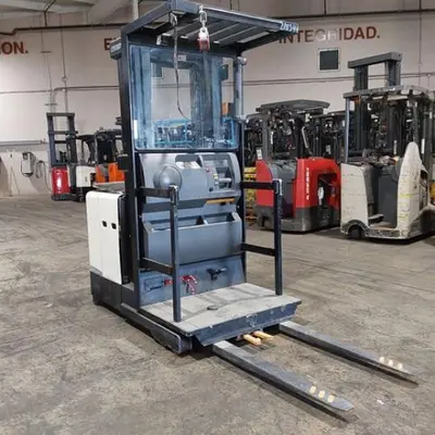 USED 2016 CROWN SP3510-30