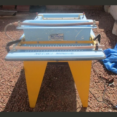 USED ACTION MINING M7 WAVE TABLE