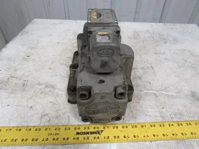 Racine L-30507 3000 PSI 4 Way Hydraulic Solenoid Control Valve 115V Coil