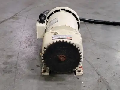 USED DAYTON 2Z932A