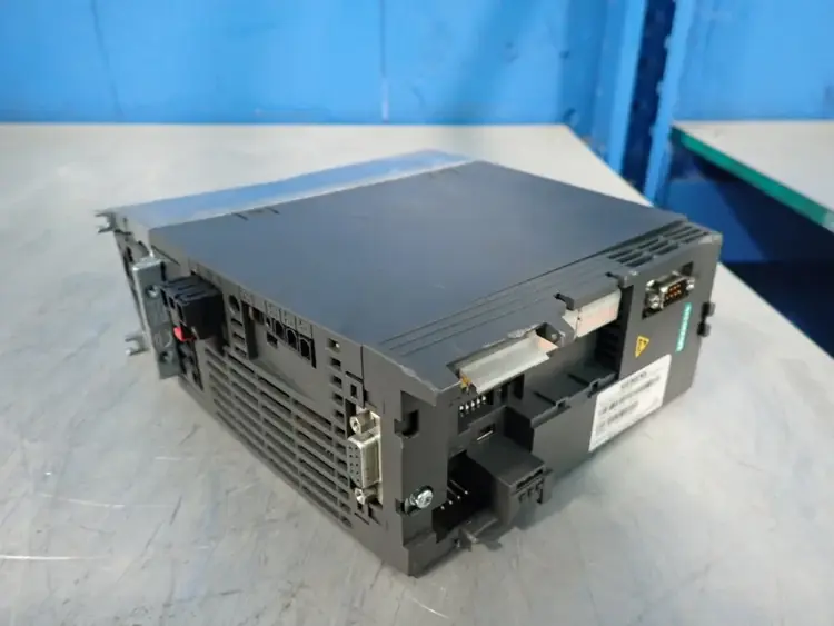 Used SIEMENS 6SL32101KE143UP1 Power Converters - Battery Chargers Ohio US | HGR 24 #751952