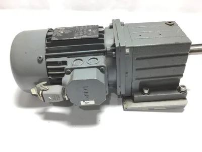 Lenze GST04-2M VBR 071C42 Helical Gear Motor
