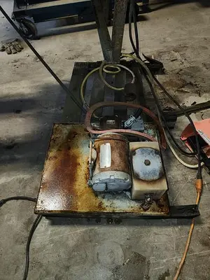 USED SOUTHWORTH 2000 LB