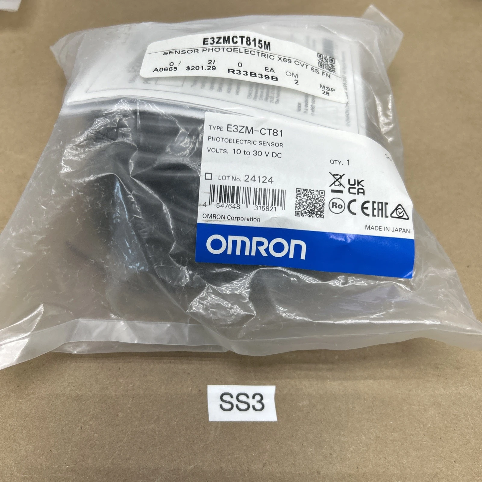 NEW Omron E3ZM-CT81