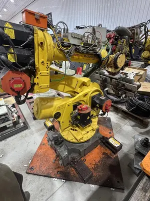 Used 2013 FANUC FANUC R-2000IB/165F Robots Michigan US | Aucto #1333541