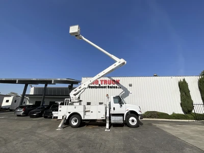 Used 2018 INTERNATIONAL 4300 Bucket (boom) trucks California US | Big Truck & Equipment #1412312