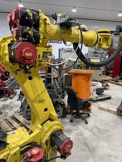 Used 2016 FANUC R2000IC 165F Robots Michigan US | RAB Industries, Inc. #184492
