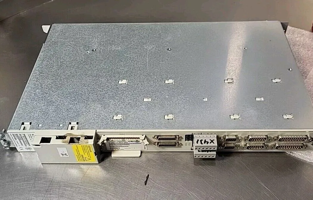 Siemens 6SN1118-0DM33-0AA0 / 6SN1123-1AA00-0CA1 Power Suplly Loc1C33