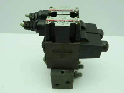 Daikin JSO-G02-2BA-20-N Solenoid Valve 100VAC W/MC-02P-05-10 Check Valve