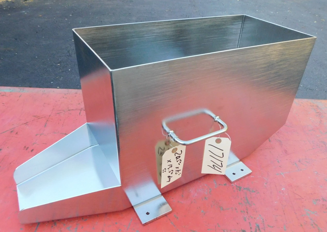 USED SANITARY BULK HOPPER 1 CU/FT