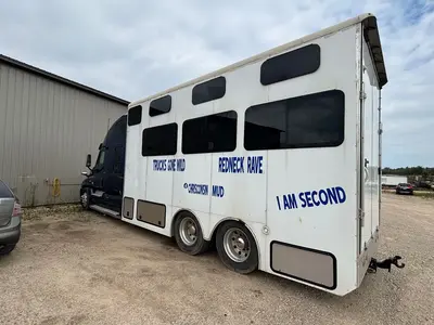 Used 2011 FREIGHTLINER CASCADIA Campers, Caravans, Motorhomes Wisconsin US | Proxy Equipment #1426135