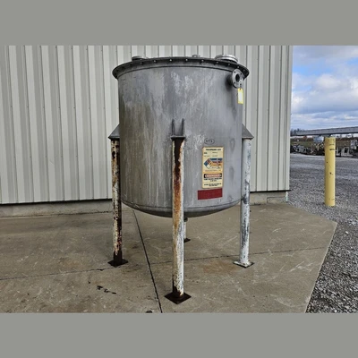 630 Gallon Stainless Steel Tank