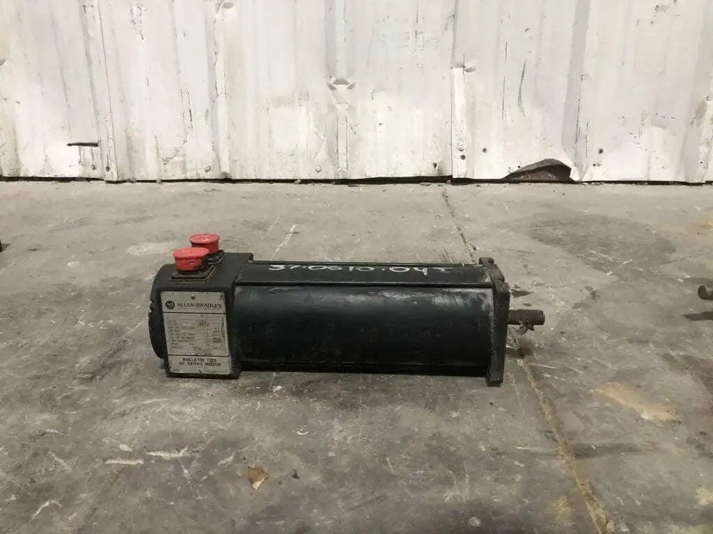 Allen-Bradley 1326AB-A3E-11 AC Servo Motor 1.2kW 3000RPM 122245