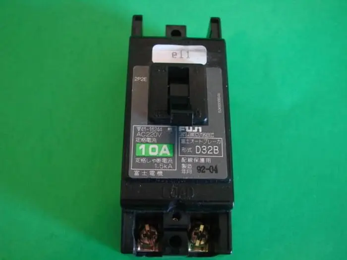 Used FUJI ELECTRIC D32B-10 Circuit Breakers Michigan US | Ideal Machinery #586581