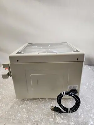 3M 1608 OVERHEAD PROJECTOR