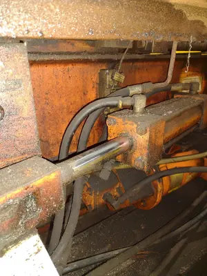 3" HUTH MODEL #2007 HYDRAULIC RAM TYPE TUBE BENDER & END FORMER: STOCK #19709