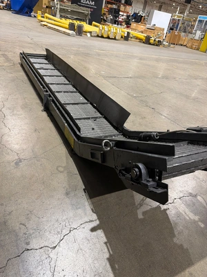 Chip Conveyor with Hinged Steel Belt 138" x 32" x 24" USED