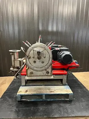 USED SIEBTECHNIK SHORT BOWL DECANTER