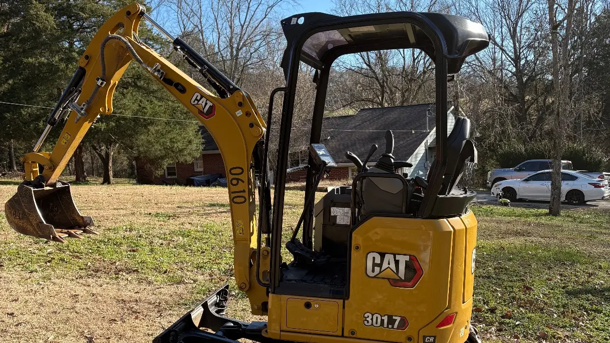 USED 2023 Caterpillar 301.7CR