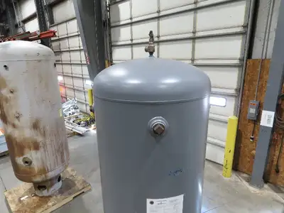 Used MANCHESTER _UNKNOWN_ Pressure Tanks Indiana US | Arrow Industrial #1368256