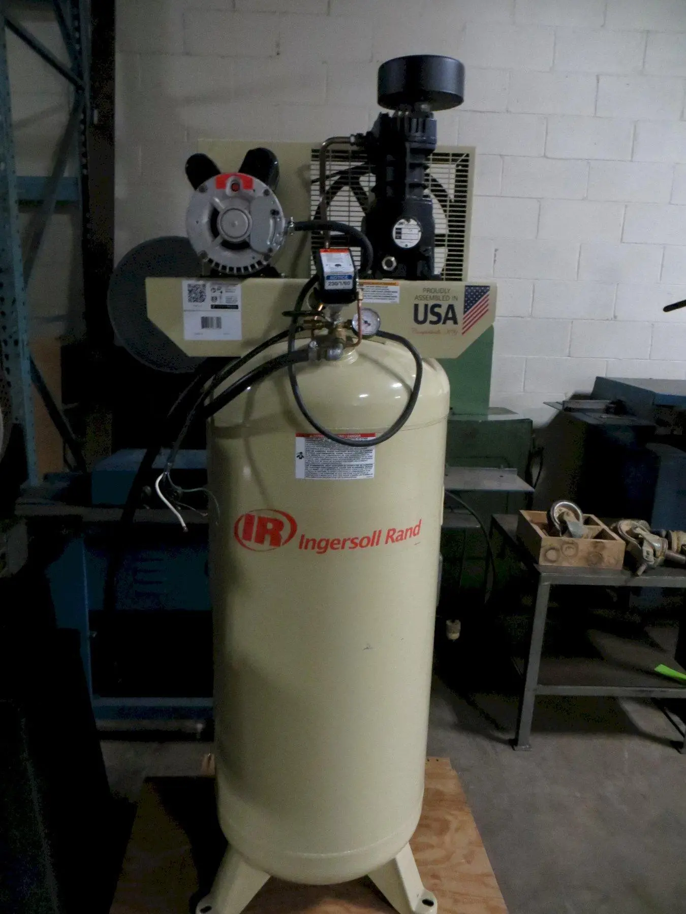 5 HP, Ingersoll Rand Vertical Air Compressor, 60 Gallon Tank, 230 Volt, Single Phase