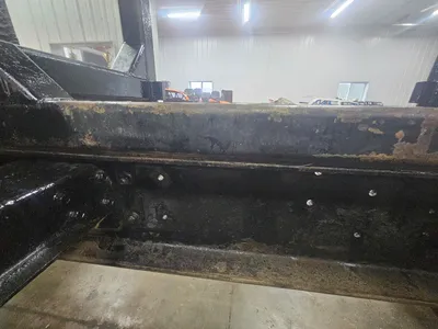 INTERNATIONAL 7600 tractor with loader | Iron Listing (23)