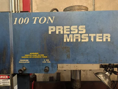 Used _UNKNOWN_ _UNKNOWN_ Hydraulic Presses Texas US | IRS Auction #1320671