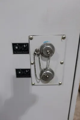 2012 CHEVALIER FSG-1632ADIII Reciprocating Surface Grinders | CNC EXCHANGE (8)