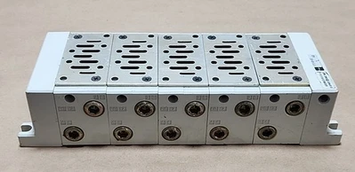 NEW SMC VV715-03R-03D