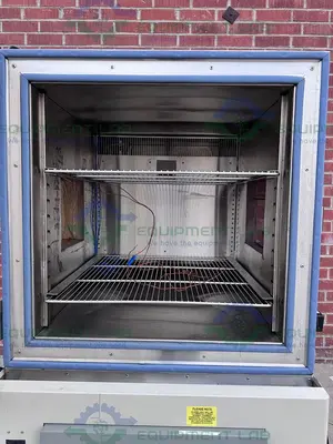 USED CINCINNATI SUB ZERO Z PLUS ZPS - 16-2-2  ENVIRONMENTAL CHAMBER W/ HUMIDITY