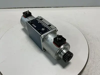 USED BOSCH 0 810 001 050