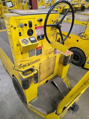 USED CUSHMAN 898361