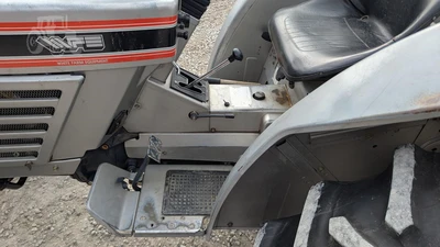 USED 1987 WHITE FB-37