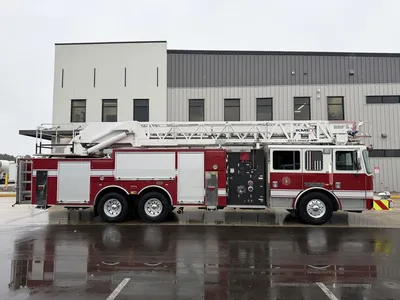 Used 2017 KME PREDATOR 109 AERIAL CAT Fire Trucks Minnesota US | Carco Truck & Equipment #1514041
