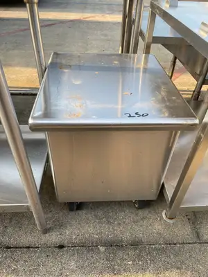 Used Falcon Restaurant Supply Used 20" Stainless Steel Equipment Stand with Storage - SS220 Restaurant Equipment (Miscellaneous) Illinois US | Falcon Restaurant Supply #1375971