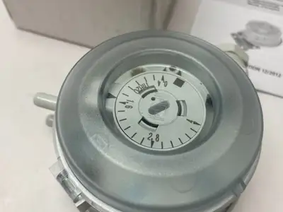 New | in-Stock HUBA CONTROL RELATIVE OR DIFFERENTIAL PRESSURE SWITCH 0.4...4INCHH2O Pressure Switches | Maverick Industrial Sales #1112188