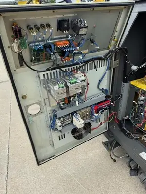 Used 2007 FANUC R2000IB/210F Robots Michigan US | Harbor Machinery Inc. #1280906