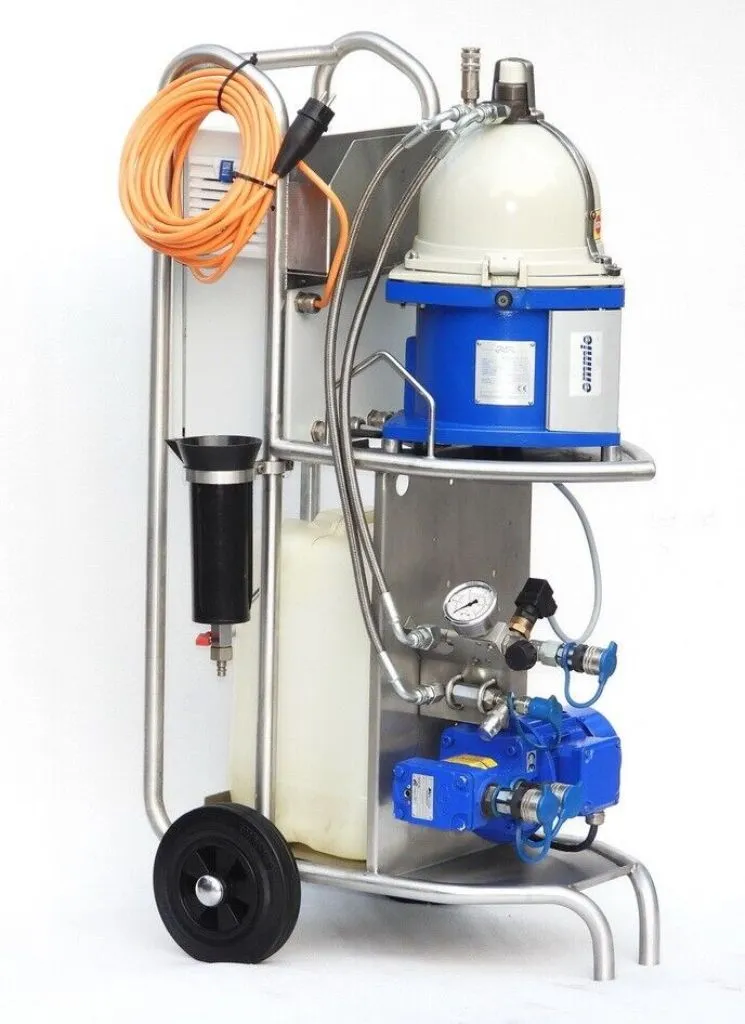 Alfa-Laval EMMIE MIB 303S-13/33 oil purifier module.